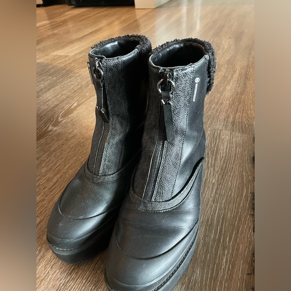 Michael Kors Channing Leather & Sherpa Boot - Picture 3 of 4